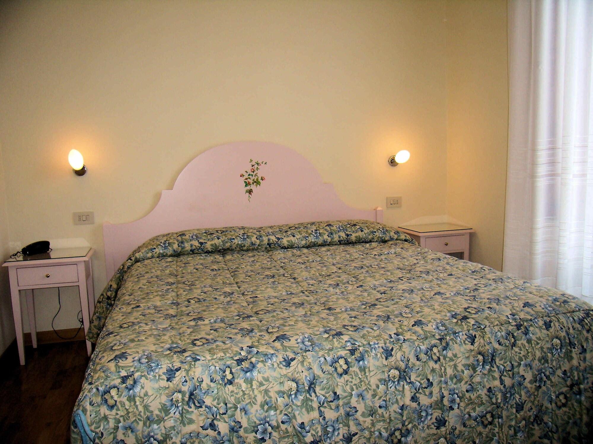 Hotel Savoia E Campana Montecatini Terme Exterior photo