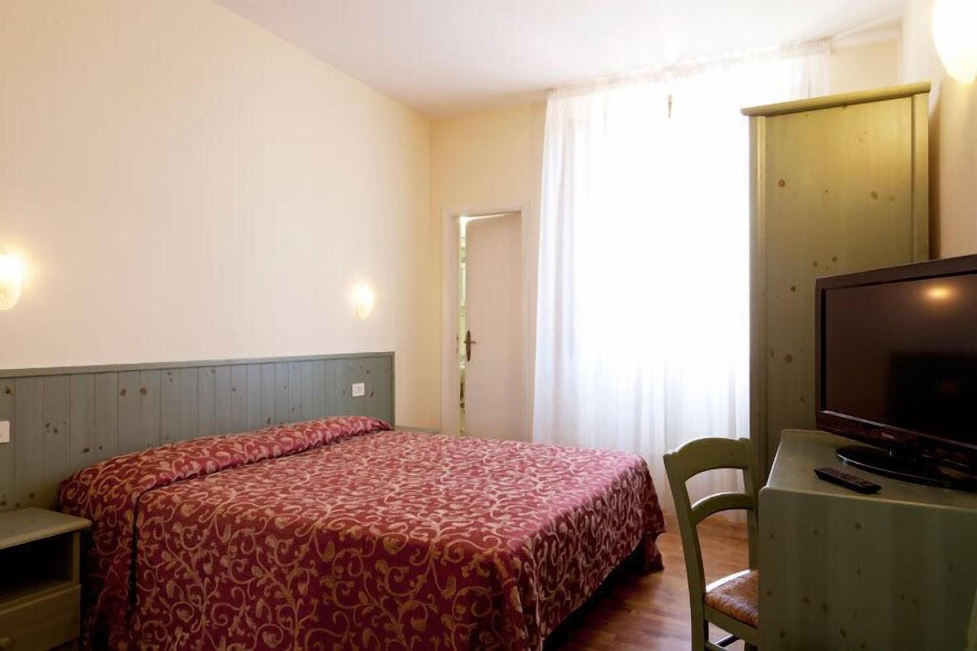 Hotel Savoia E Campana Montecatini Terme Exterior photo