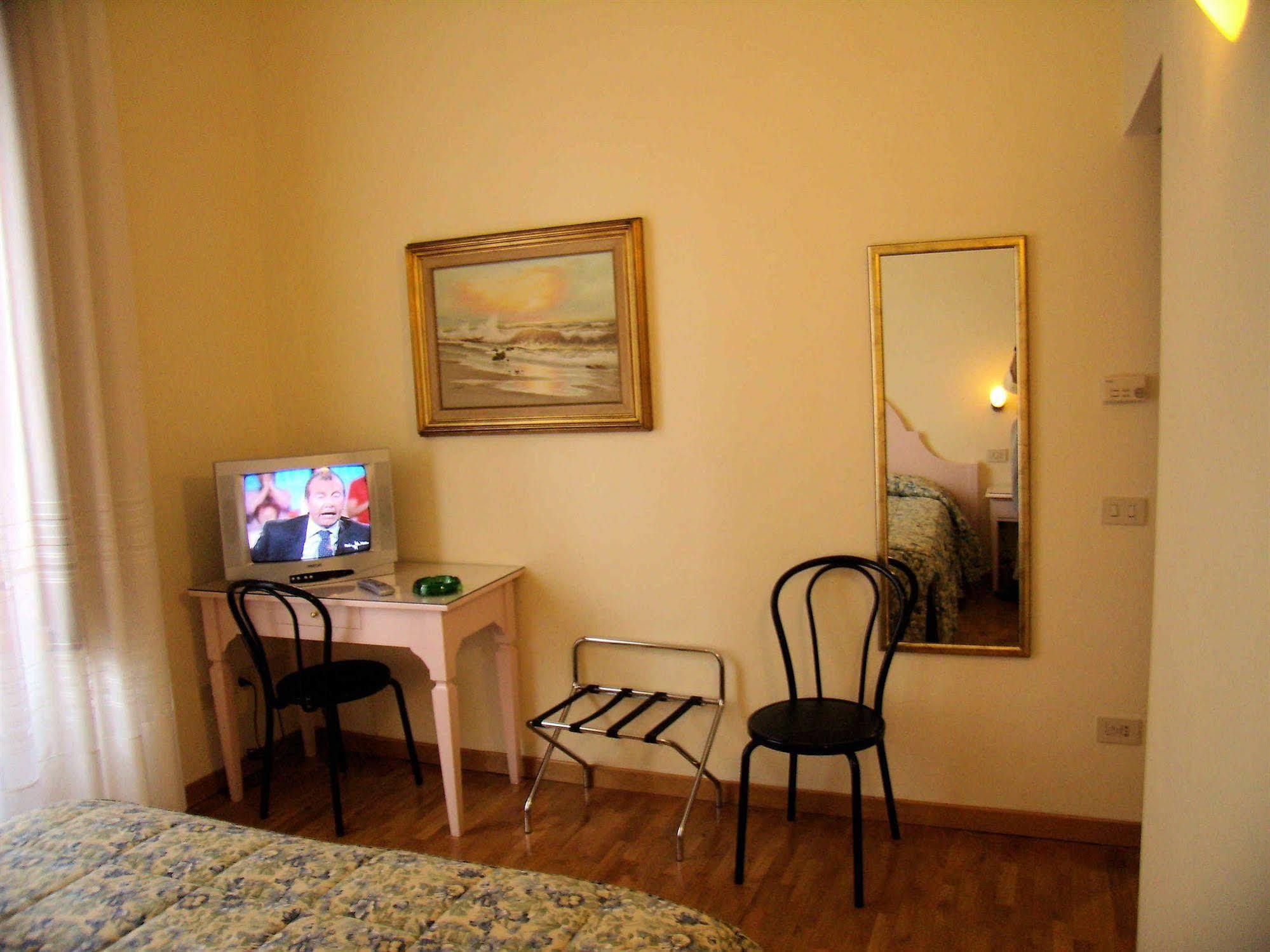 Hotel Savoia E Campana Montecatini Terme Exterior photo