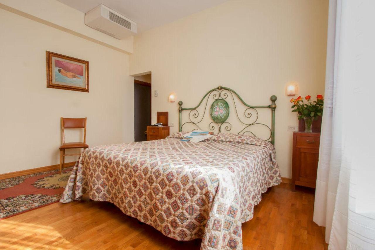 Hotel Savoia E Campana Montecatini Terme Exterior photo